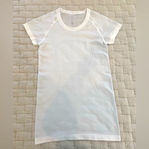 Lululemon Swiftly Tech Short-Sleeve Shirt